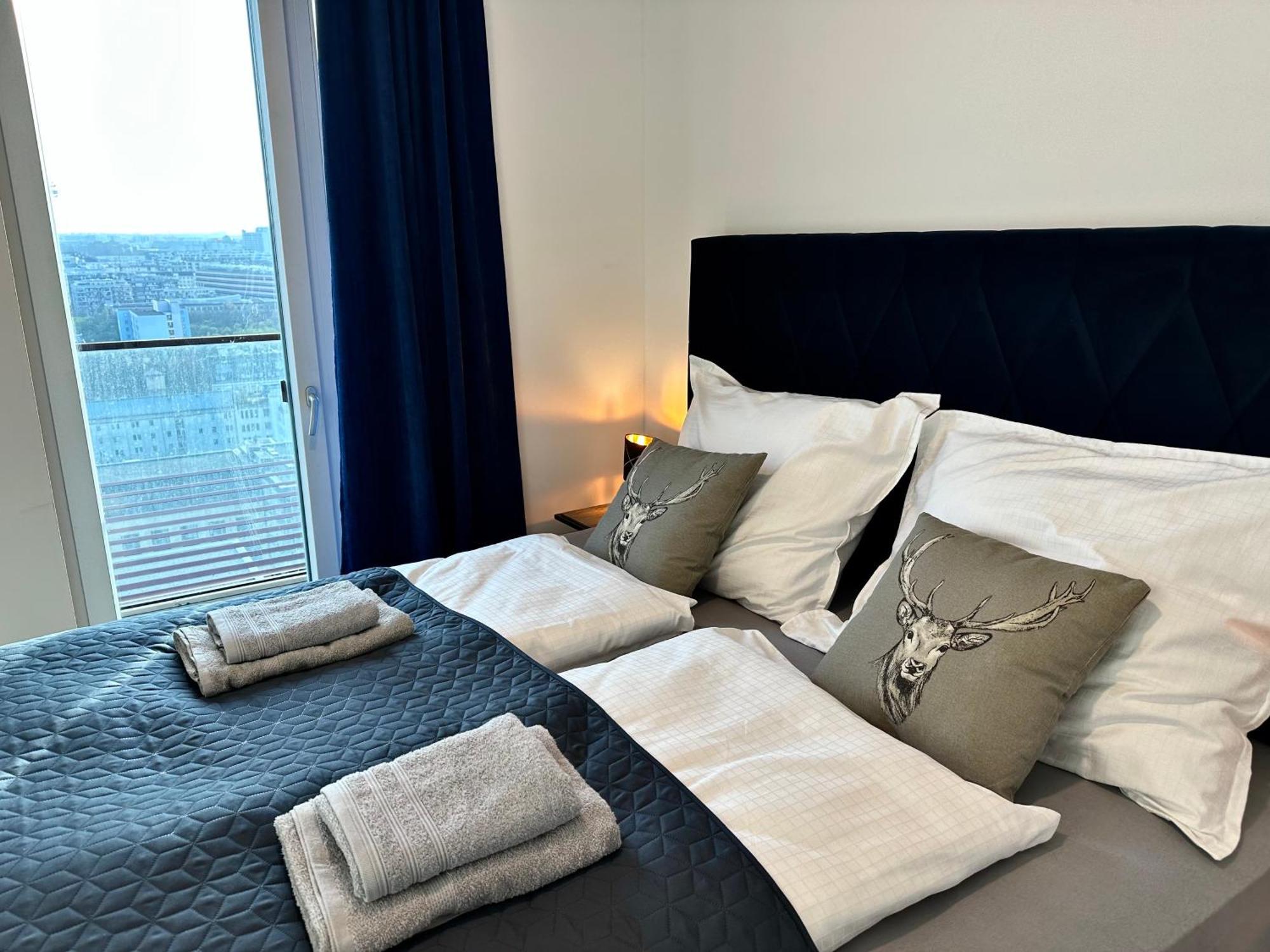 Panorama Sky Apartment I Rooftop Pool I Metro Station Wiedeń Zewnętrze zdjęcie