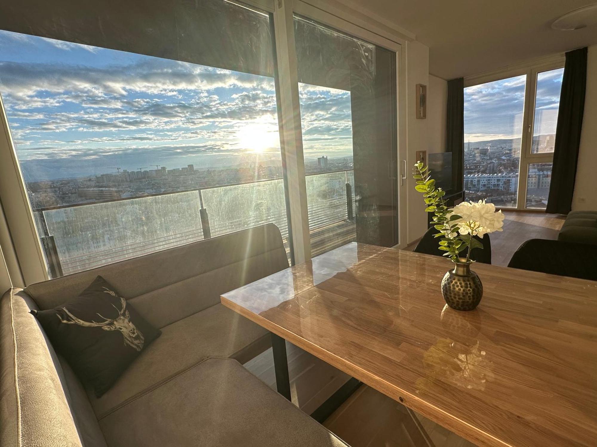 Panorama Sky Apartment I Rooftop Pool I Metro Station Wiedeń Zewnętrze zdjęcie